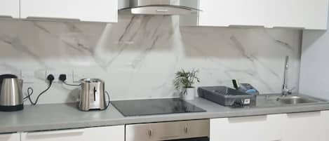 Oven, stovetop