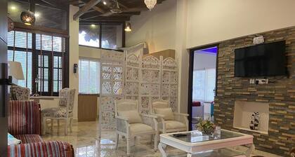 Fabulous 6-bedroom apartment in Sukha