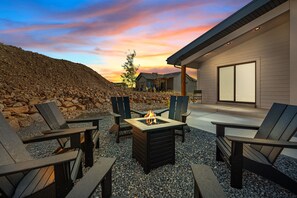 Terrace/patio - Eden Overlook B10 | Ski Retreat | Hot Tub & Views (Eden)