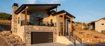 Eden Overlook B10|Hot Tub| Mtn Views|Biking Trails