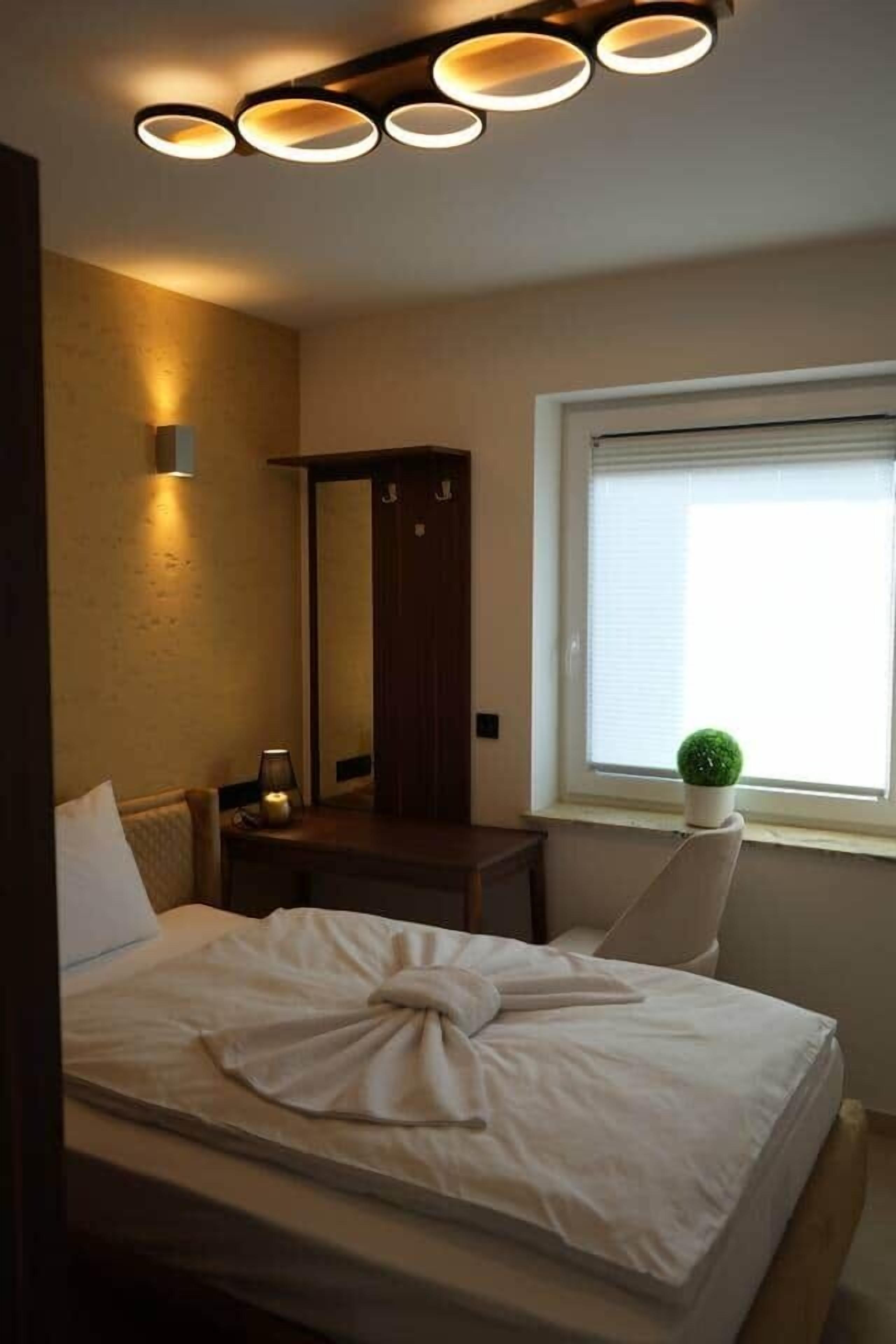 3 Schlafzimmer, kostenloses WLAN, Bettwäsche