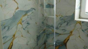 Shower, towels