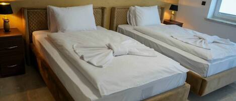 3 bedrooms, free WiFi, bed sheets