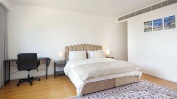 Apartment, City View | Laptop workspace, iron/ironing board, free WiFi