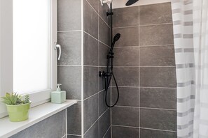 Shared bathroom - Spacious 2BR Apt Ideal for Longstays (Vienna)