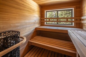 Sauna - Condo with Pool Table, Mountain Views! Close to Ski Run! (Big Sky)
