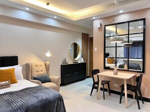 1 chambre, fer et planche à repasser, Wi-Fi gratuit, draps fournis