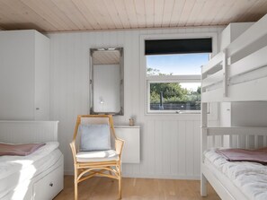2 bedrooms, Internet