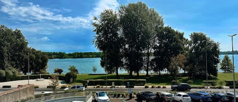 Vista al lago