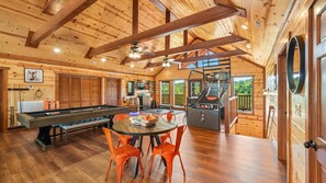 Spielezimmer