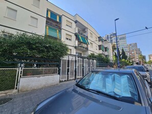 Apartment | Exterior - Seaside Apartment With Terrace and Wi-fi (Benidorm)