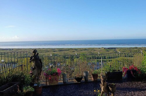 Bayview Cottage Escape in Pendine
