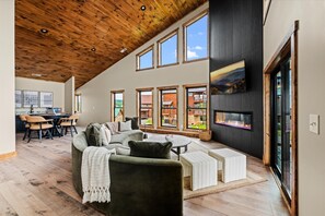TV, fireplace, offices