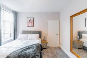 2 bedrooms, iron/ironing board, WiFi, bed sheets