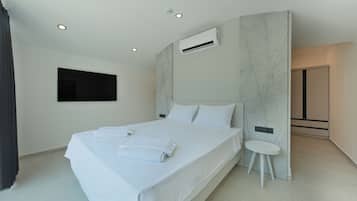 Standard Double Room | In-room safe, free WiFi
