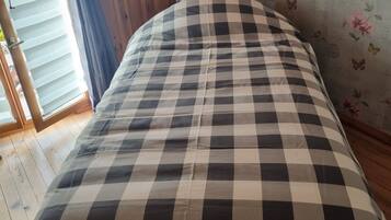 3 bedrooms, WiFi, bed sheets