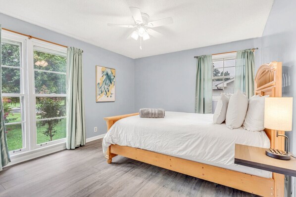 3 bedrooms, iron/ironing board, travel cot, free WiFi