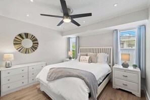 2 bedrooms, desk, iron/ironing board, travel crib