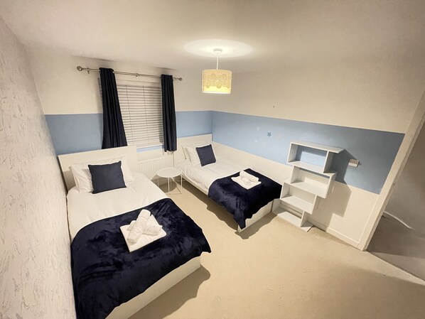 4 bedrooms, individually decorated, individually furnished, free WiFi