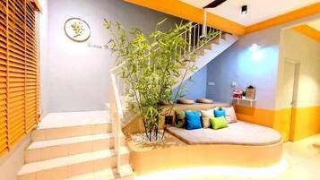 Basic House, Non Smoking | Iron/ironing board, free WiFi, bed sheets