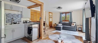 Serene 4-BR Retreat 10 Mins to Okemo