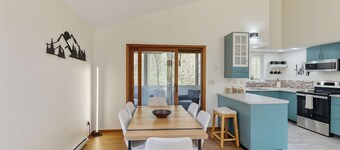 Poconos Hideaway - Woods & Wildlife