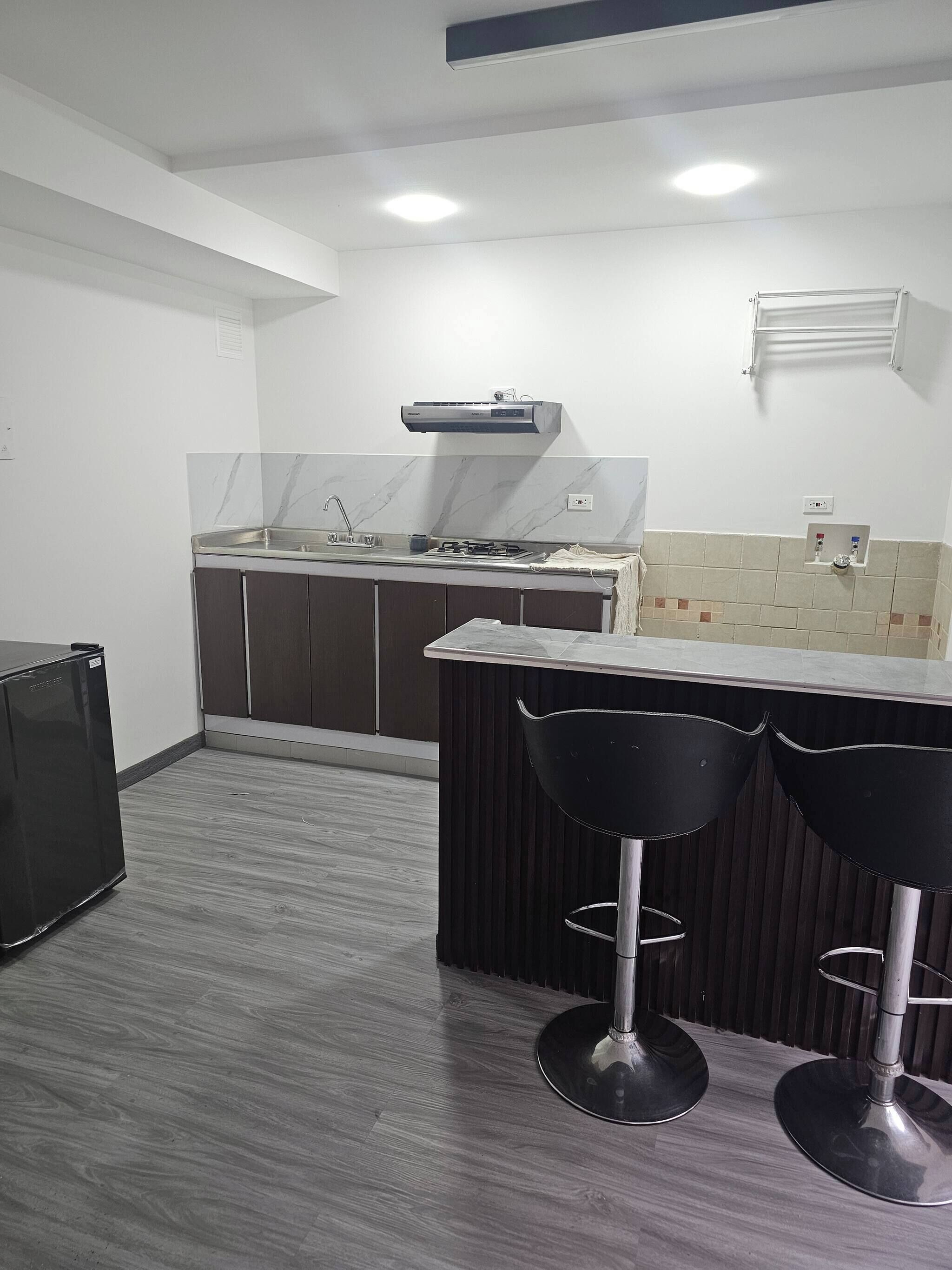 Ovn og kaffetrakter/tekoker