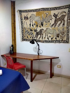 Acesso à internet, roupa de cama