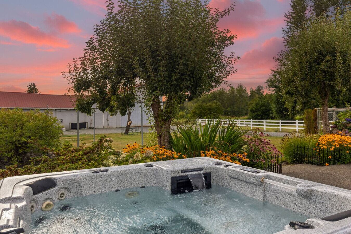 Bañera de hidromasaje exterior