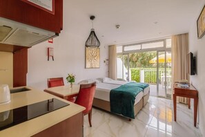 3 chambres, fer et planche à repasser, accès au Wi-Fi (inclus)