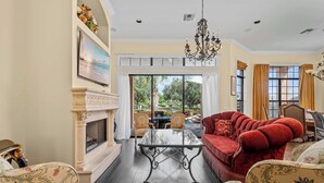Living area - Spacious villa near Disney w/ pool & cinema (Kissimmee)