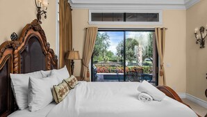 Room - Spacious villa near Disney w/ pool & cinema (Kissimmee)