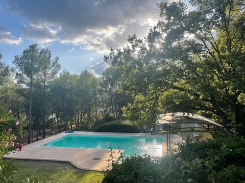Belle Villa provencale avec piscine et grand jardin