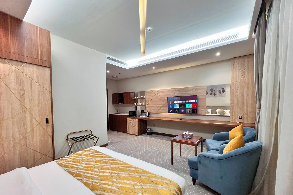Luxury Studio | Living area