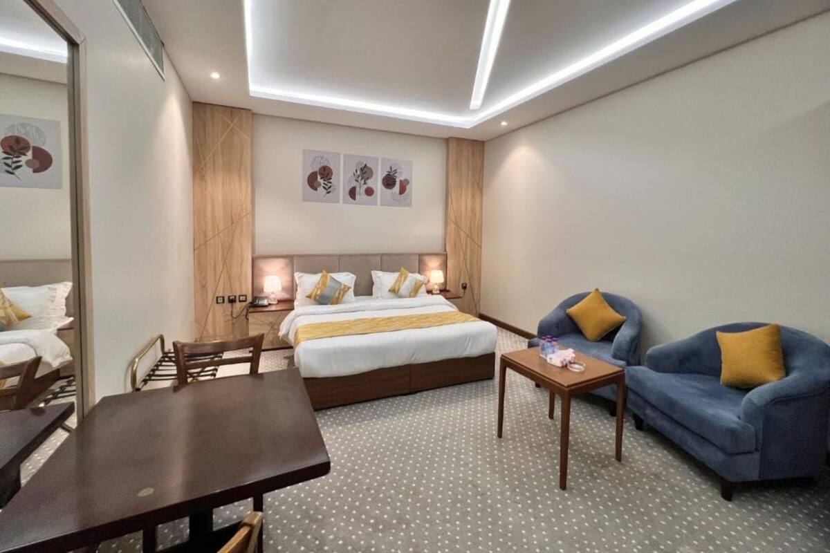 Comfort Studio | Egyptian cotton sheets, premium bedding, memory foam beds