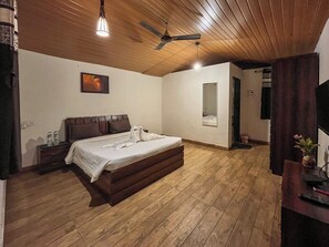 Cottage Premium | Bàn, truy cập Internet không dây miễn phí