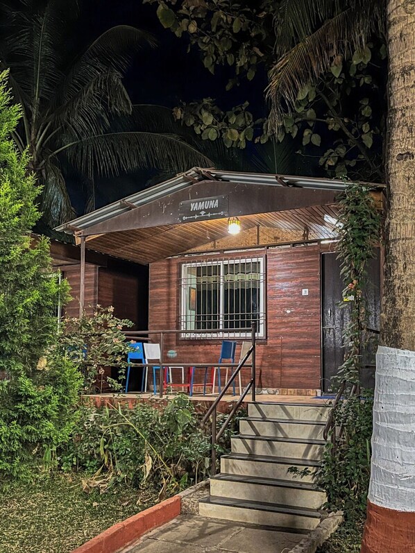 Premium Cottage | Desk, free WiFi
