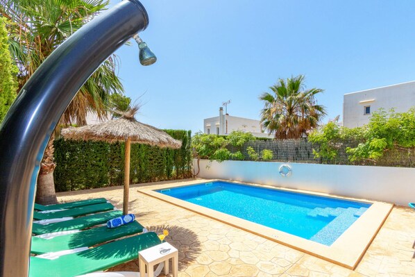 Villa | Pool | Indoor pool, outdoor pool