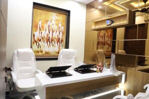 Superior Room, City View | Free WiFi, bed sheets
