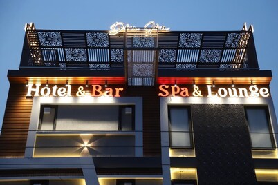 Hotel Moresta AC Room Restaurant and Bar