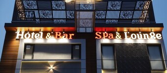 Hotel Moresta AC Room Restaurant and Bar