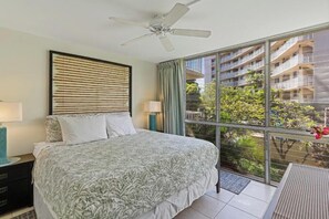 2 bedrooms, in-room safe, iron/ironing board, free WiFi