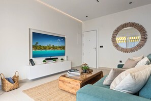 TV, stereo