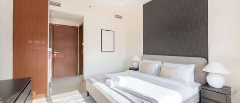 2 chambres, fer et planche à repasser, Wi-Fi, draps fournis