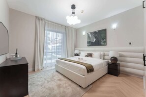 4 chambres, fer et planche à repasser, Wi-Fi, draps fournis