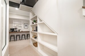 Interior - Rutledge After Dark - Walk to Broadway & The Gulch (Nashville)