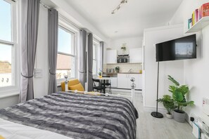 1 camera, ferro/asse da stiro, Wi-Fi gratuito, lenzuola