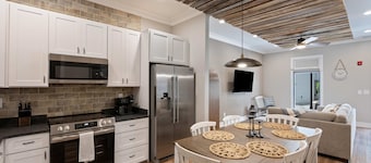 Carters Court Grand Escape