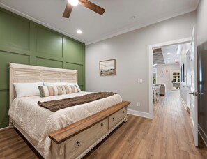 4 bedrooms, iron/ironing board, travel crib, WiFi - Carters Court Grand Escape (Franklin)