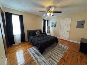 2 camere, ferro/asse da stiro, Wi-Fi, lenzuola